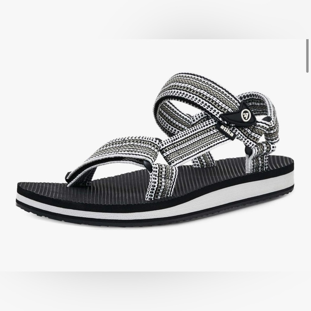 Atika Women’s Stap Sandal Water Shoe Size 9